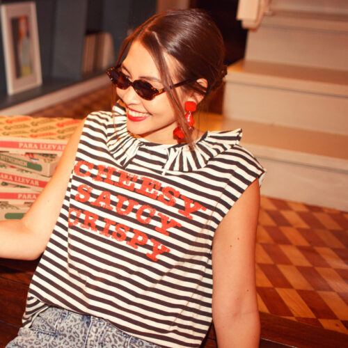 Sleeveless t-shirt w/ petter pan collar