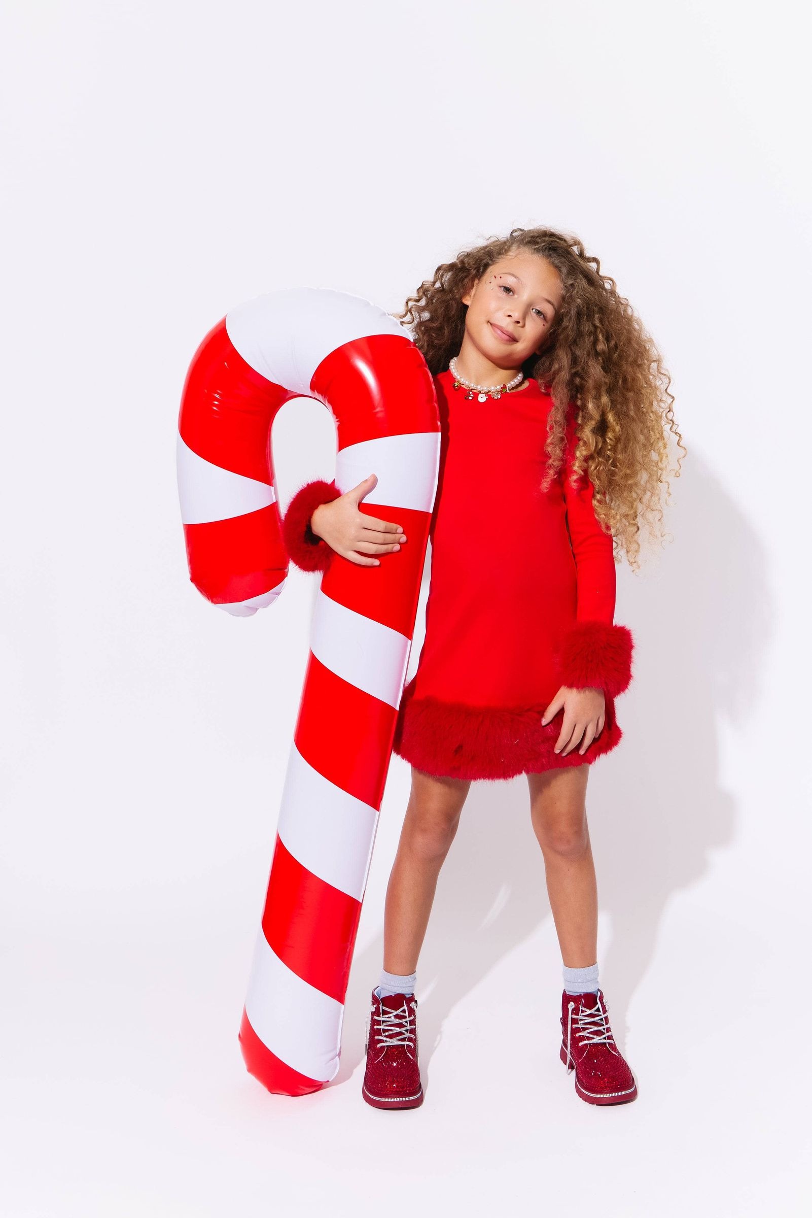 HollyDress-3 - Togs +Post Title + Separator + Category + Separator + Site Title